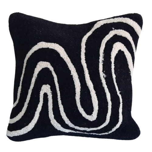 BLACK & CREAM SCATTER CUSIONS